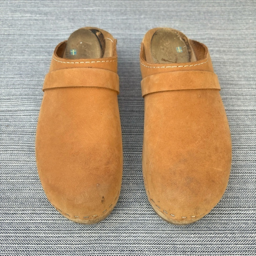 Tan Women's Clogs